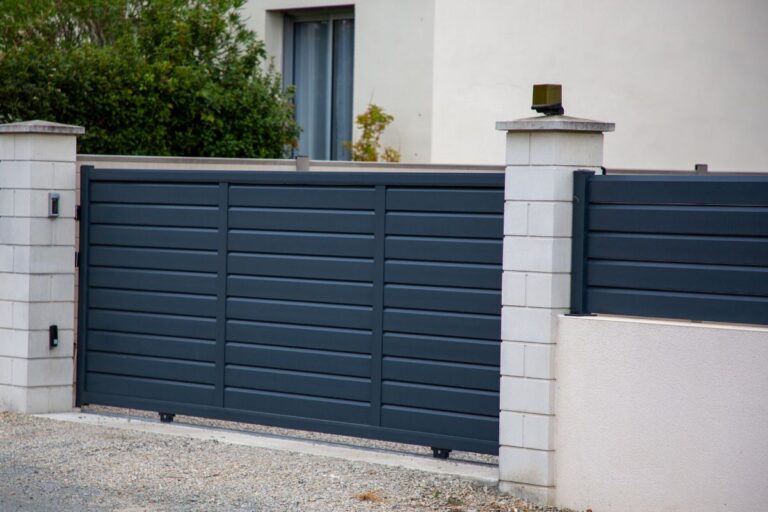 Why Aluminium Gates Are a Smart Choice for Driveways - Huliq